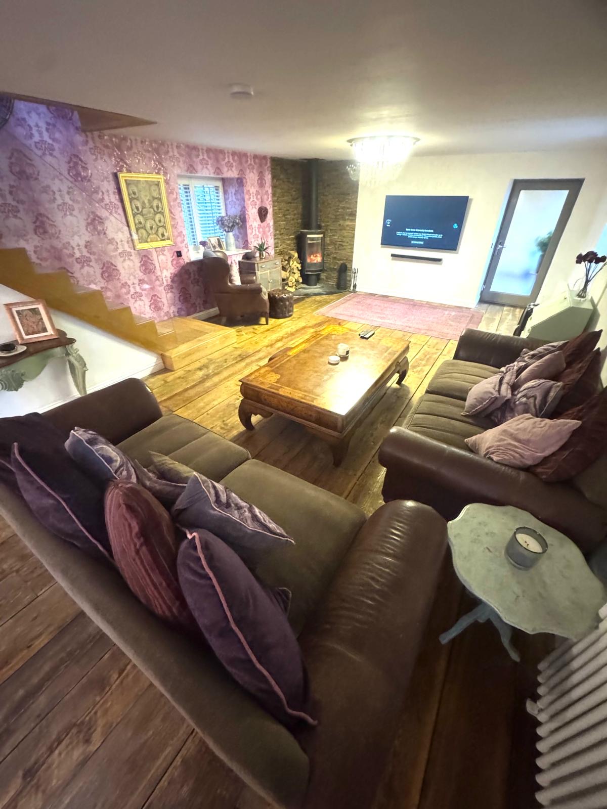 8e2e60d2-0c24-4d6a-8890-ef9732928667